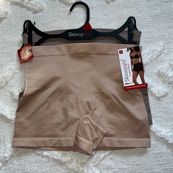 Skinnygirl Other - NWT 2 Pk Skinnygirl Shaping Seamless Shorts Beige Tan Size M